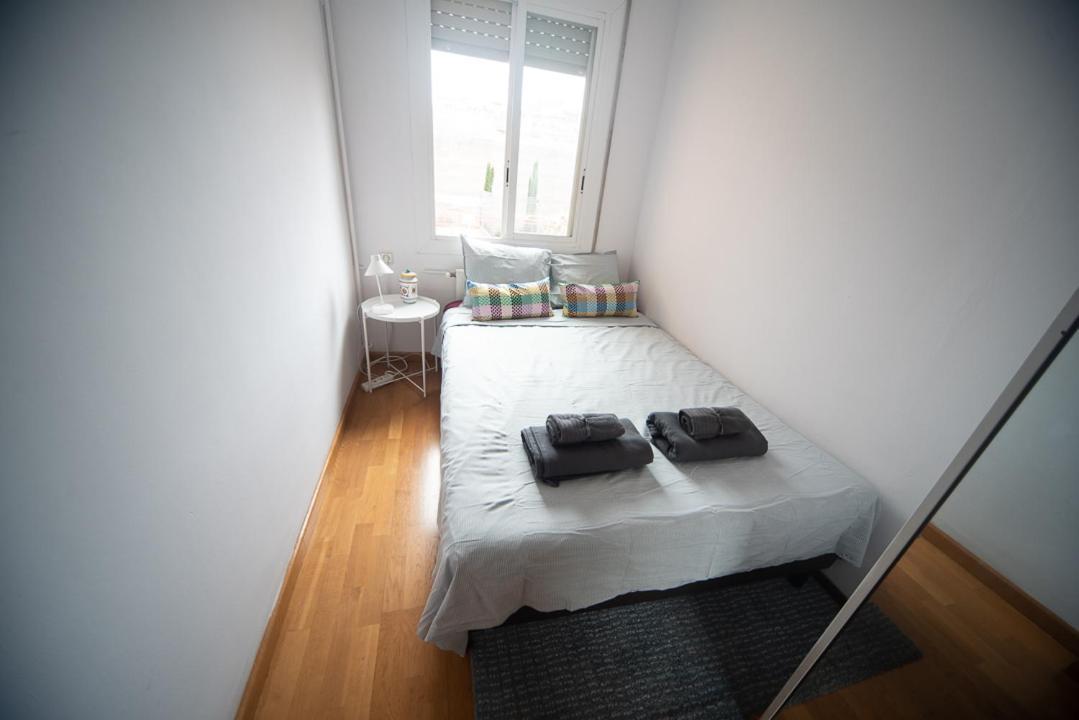 Traditional Rooms In Eixample Барселона Экстерьер фото
